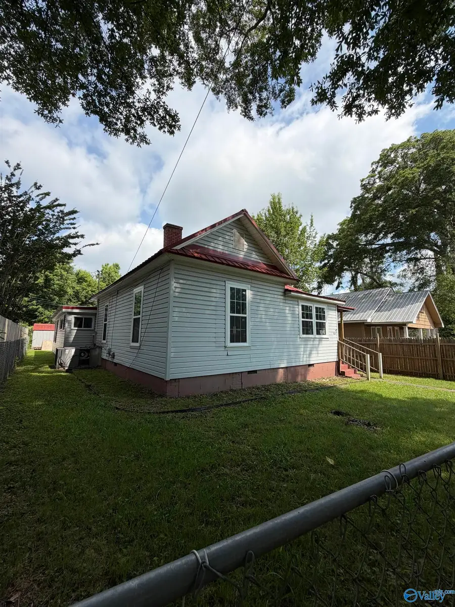 1205 S 11th Street, Gadsden, AL 35901 - #2