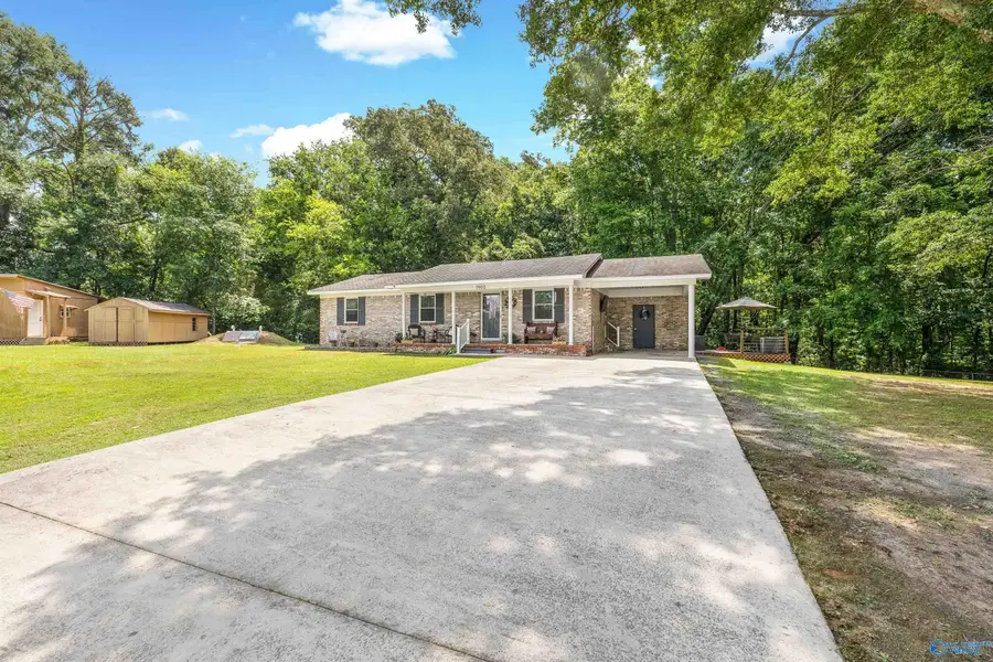 1902 Woodview Circle Sw, Hartselle, AL 35640 - #2