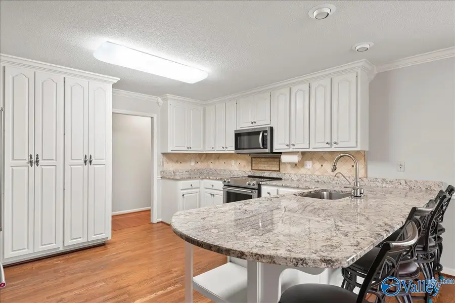 4818 Cove Creek Drive Se, Brownsboro, AL 35741 - #3