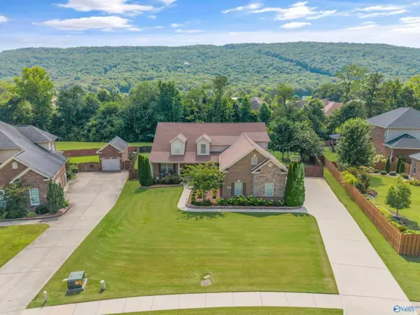7050 Jacks Creek Lane Se, Owens Cross Roads, AL 35763