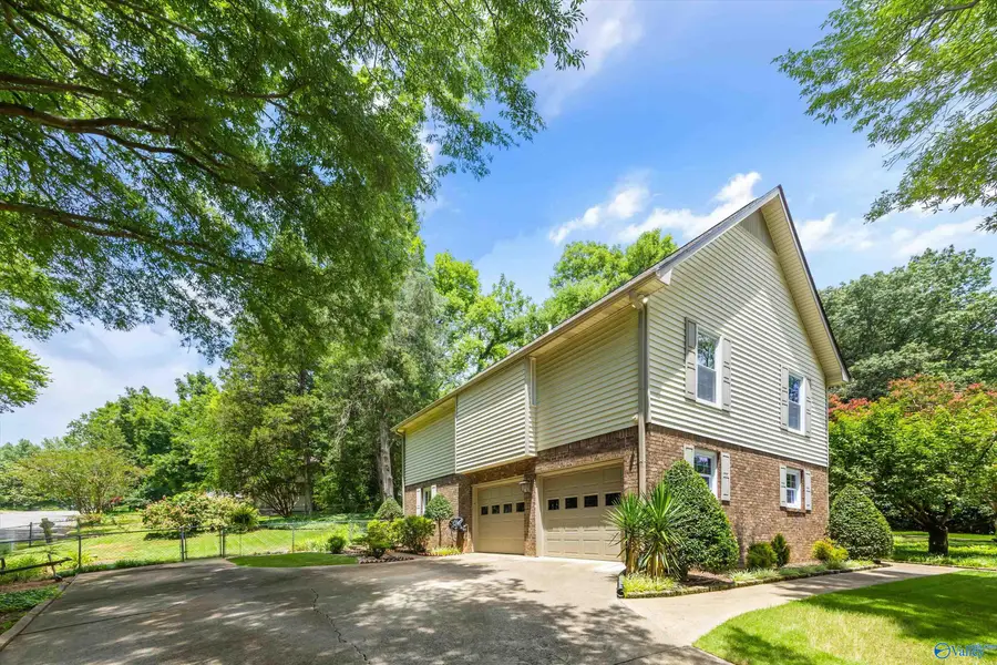 1301 Hiwan Trail, Huntsville, AL 35802 - #3