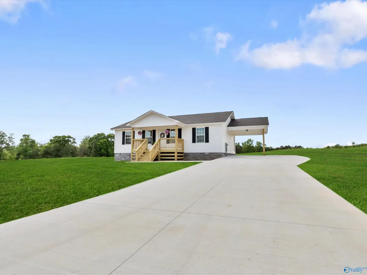 430 Cochran Avenue, Albertville, AL 35951 - #1