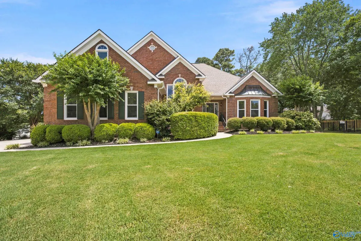 903 Whispering Pines Trail Sw, Decatur, AL 35603 - #1