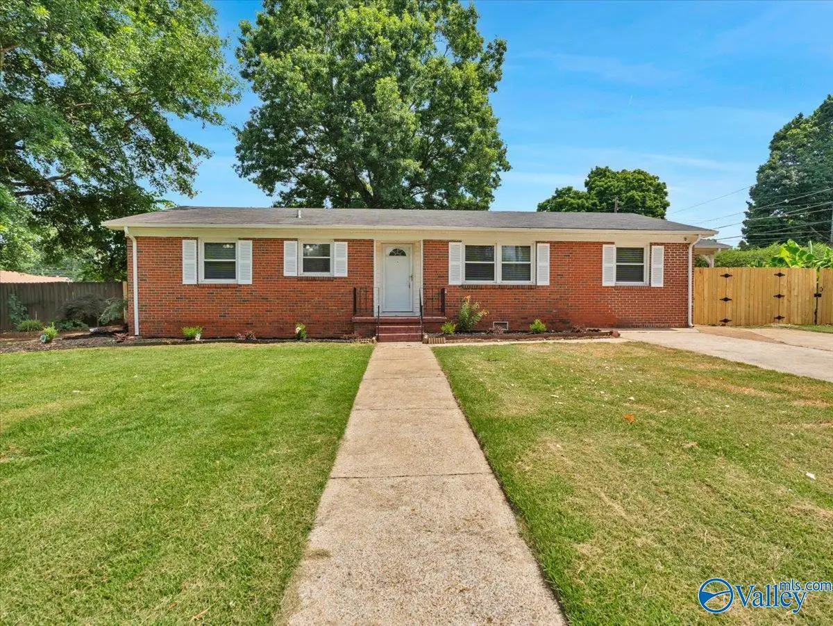 3906 Ellen Drive, Huntsville, AL 35810 - #1
