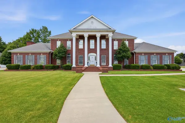 1702 Townshend Trace, Decatur, AL 35603