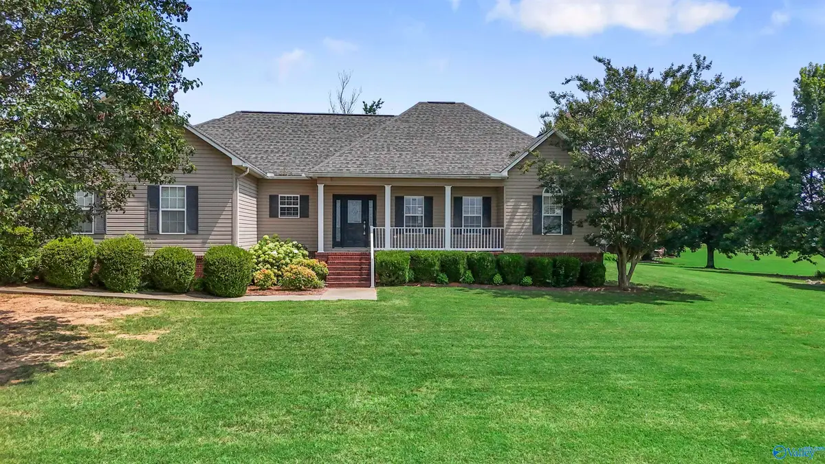 276 Brown Acres Road, Guntersville, AL 35976 - #1