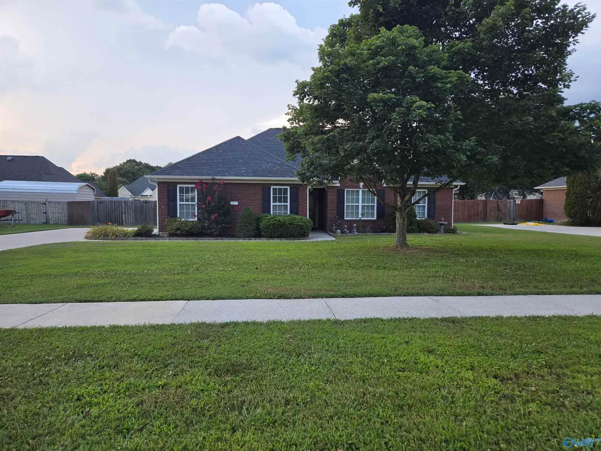547 Wilson Mann Road, Owens Cross Roads, AL 35763 - #1