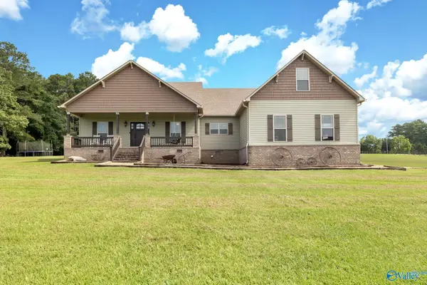 256 W D Harvey Road, Falkville, AL 35622