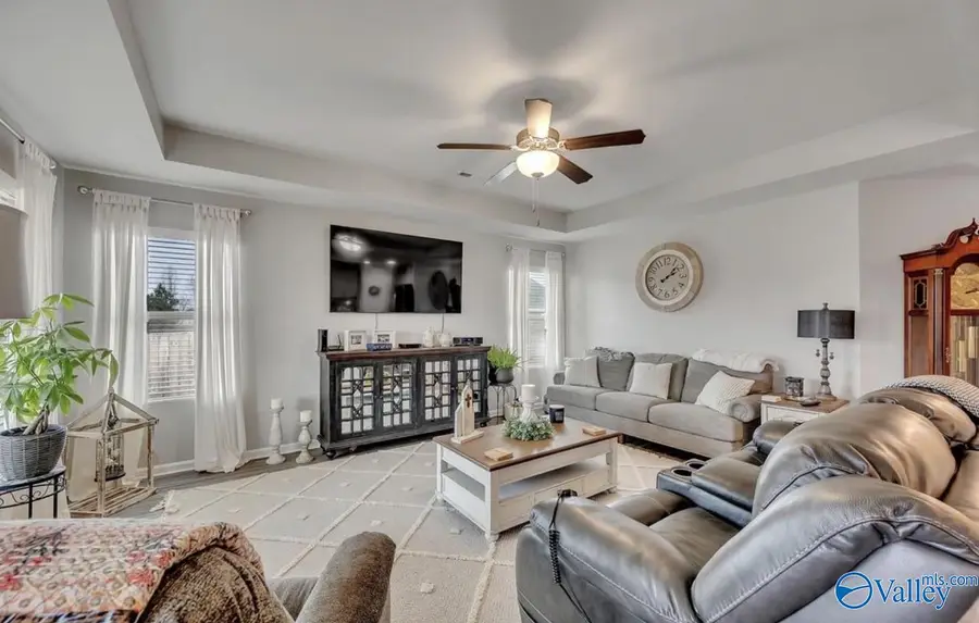 1107 Colonial Drive Sw, Cullman, AL 35055 - #3