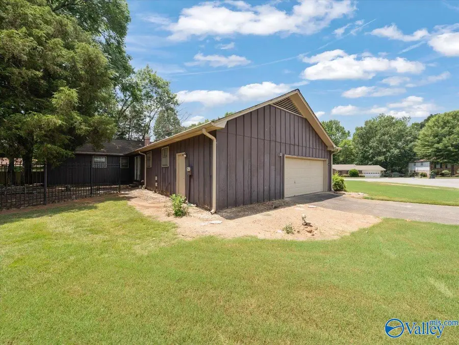 2500 Galahad Drive, Huntsville, AL 35803 - #3