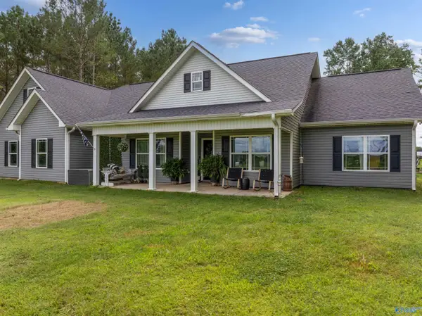 6677 County Road 19, Section, AL 35771