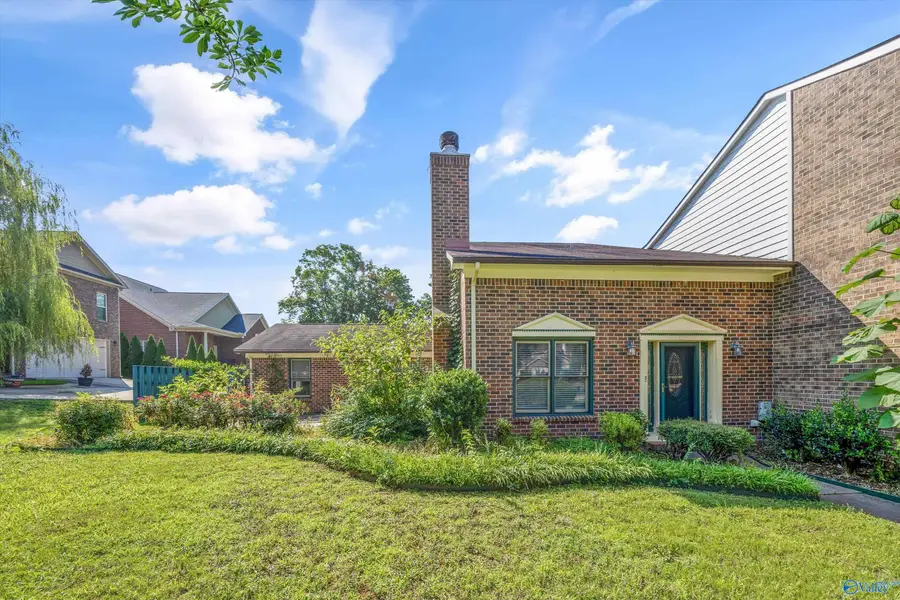 122 West Lake Circle, Madison, AL 35758 - #3