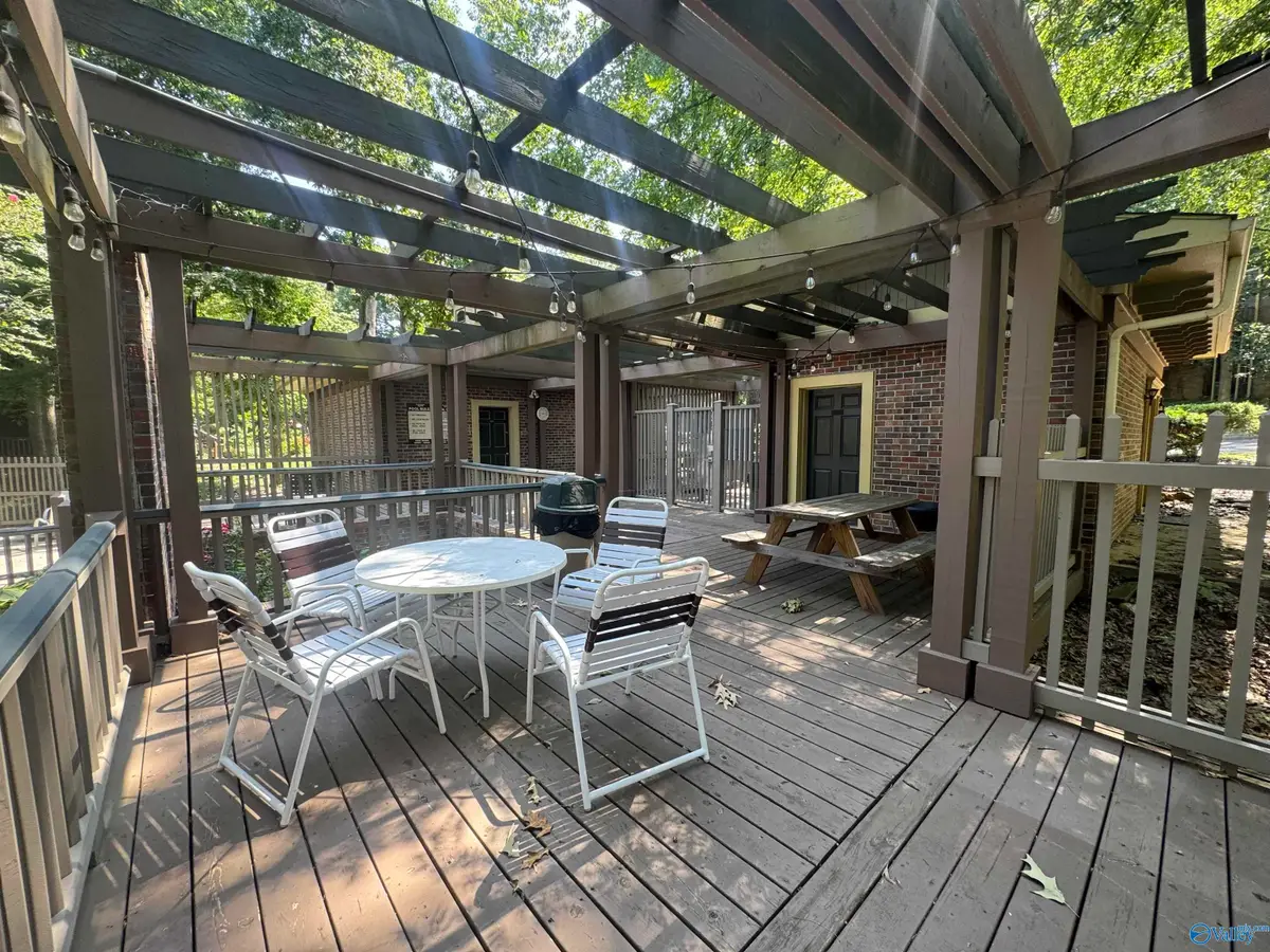 2033 Greenwood Place, Huntsville, AL 35802 - #1