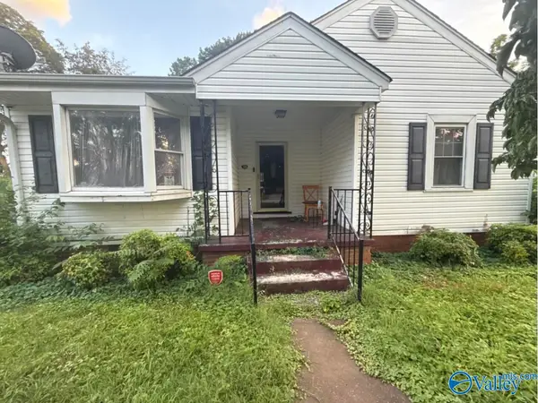 504 Forrest Circle Ne, Huntsville, AL 35811