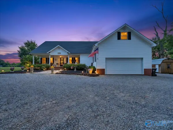 1121 Old Larkinsville Road, Scottsboro, AL 35768