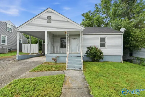 3910 Pine Avenue Sw, Huntsville, AL 35805