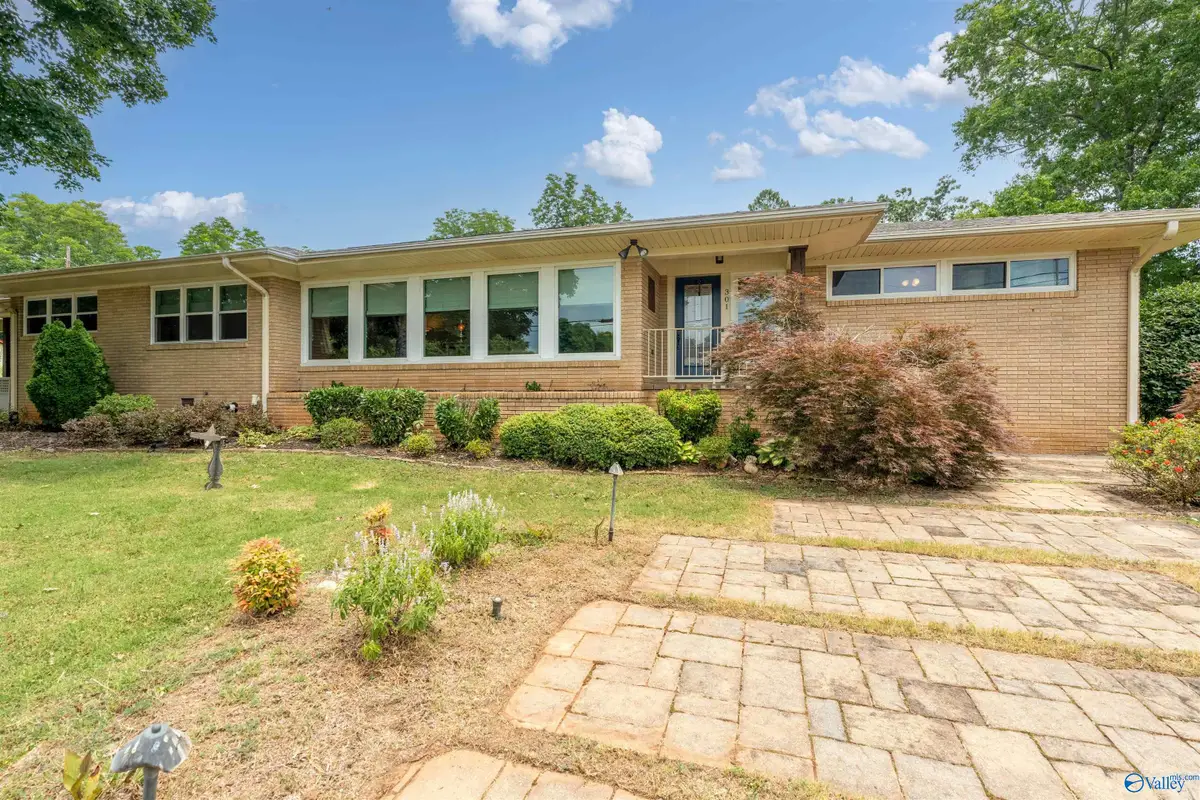301 4th Street Nw, Fort Payne, AL 35967 - #1