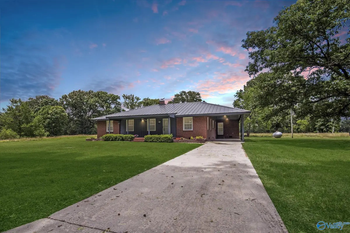 3824 South Chapel Hill Road, Decatur, AL 35603 - #1