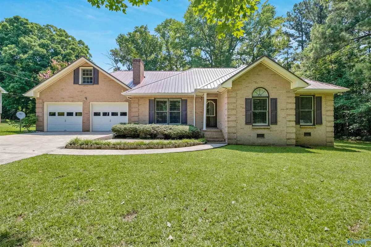 124 Mountain Creek Drive, Gadsden, AL 35901 - #1