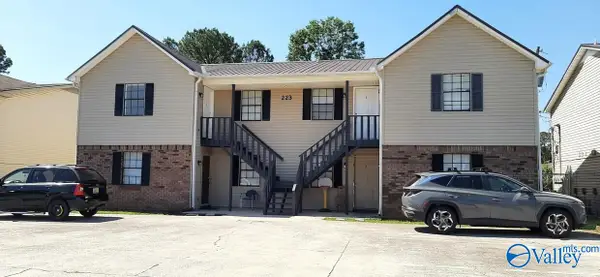 217 8th Street Sw, Decatur, AL 35601