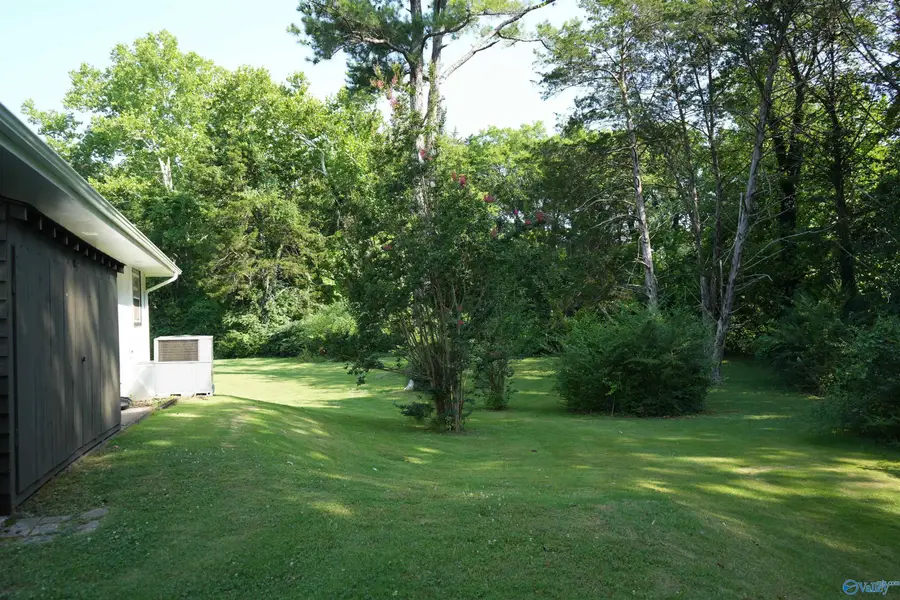 3726 Oakdale Court Nw, Huntsville, AL 35810 - #3