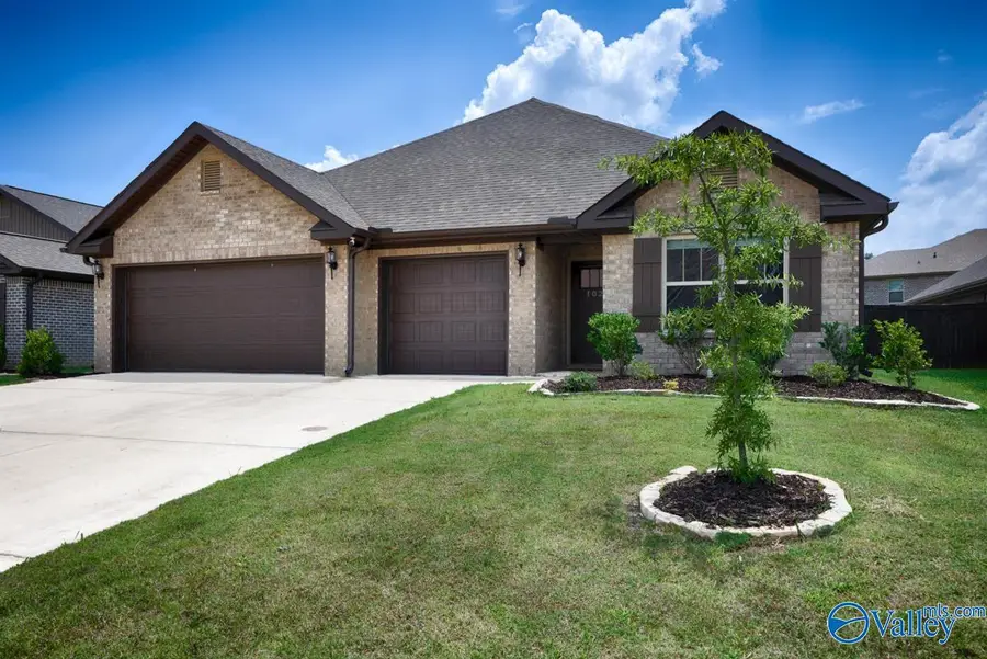 102 Barlow Way, Owens Cross Roads, AL 35763 - #3