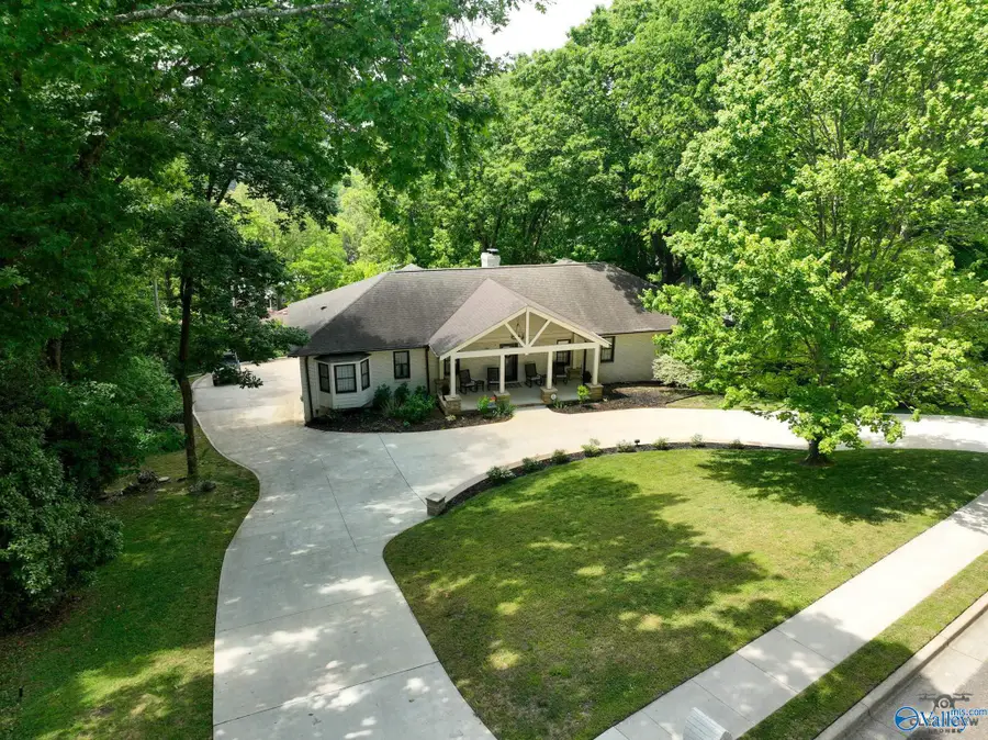 1216 Deborah Drive Se, Huntsville, AL 35801 - #2