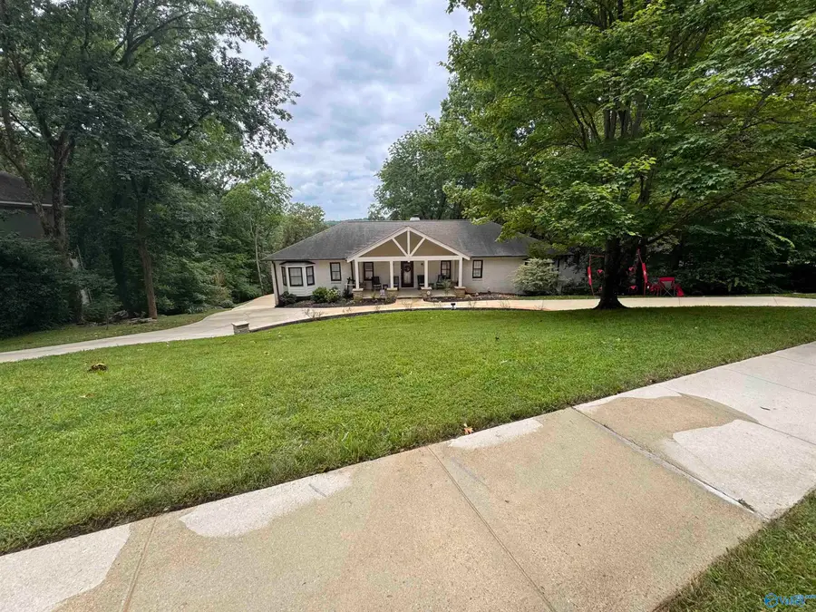 1216 Deborah Drive Se, Huntsville, AL 35801 - #3