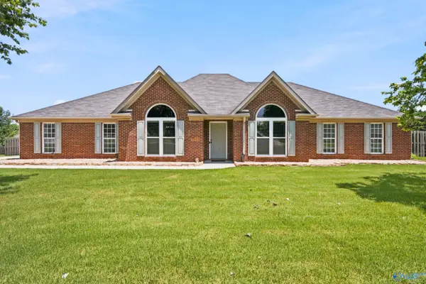 99 Manor House Drive, Huntsville, AL 35811