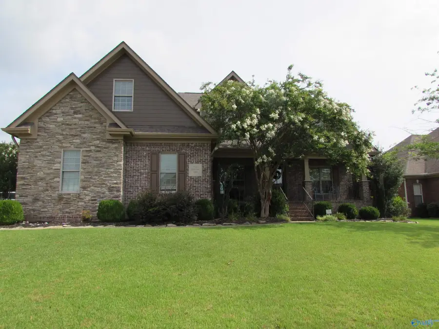 7563 Crestridge Drive, Owens Cross Roads, AL 35763 - #2