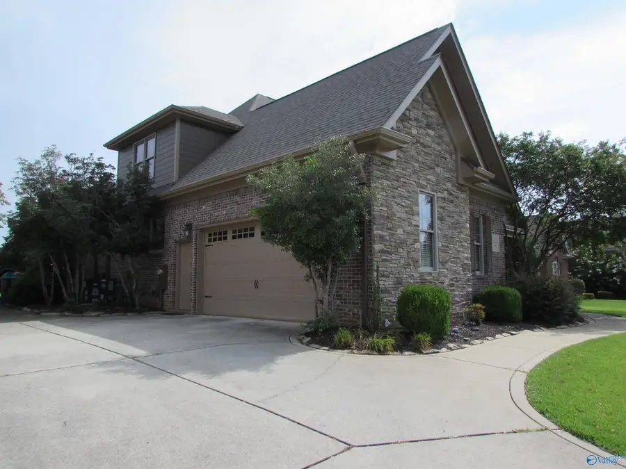 7563 Crestridge Drive, Owens Cross Roads, AL 35763 - #3