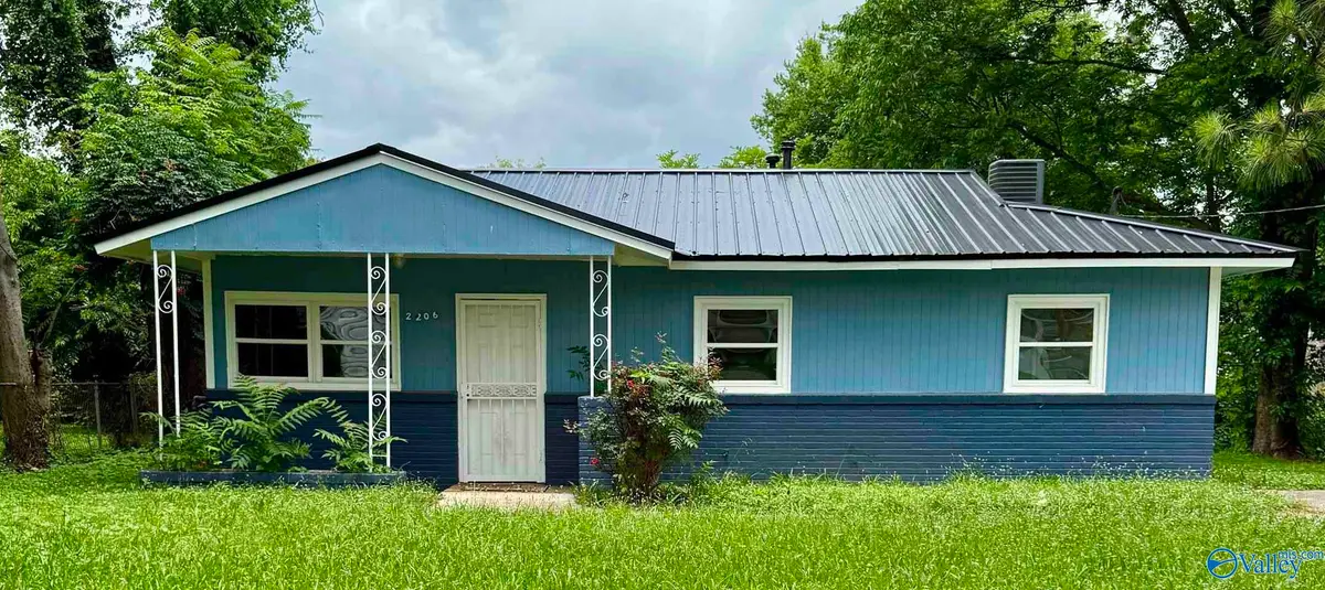 2206 Evans Avenue Nw, Huntsville, AL 35810 - #1