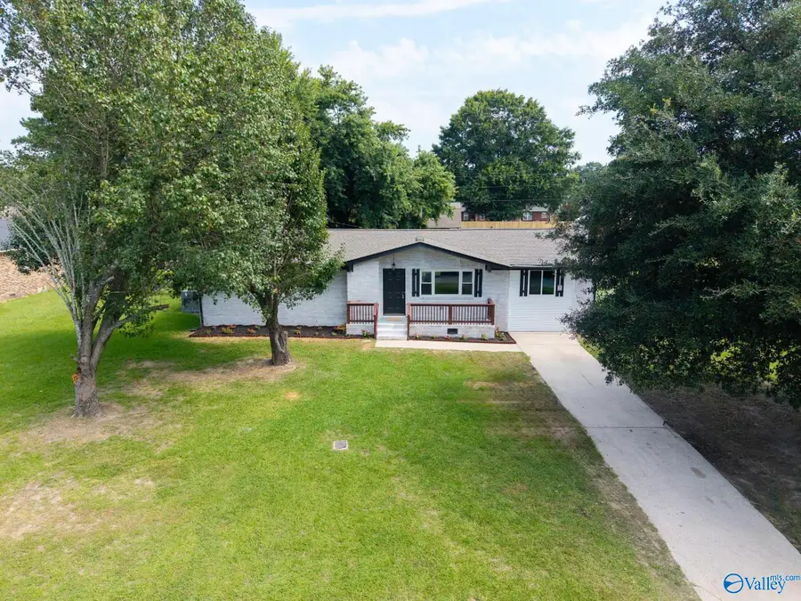 1305 Stage Road Sw, Hartselle, AL 35640 - #2