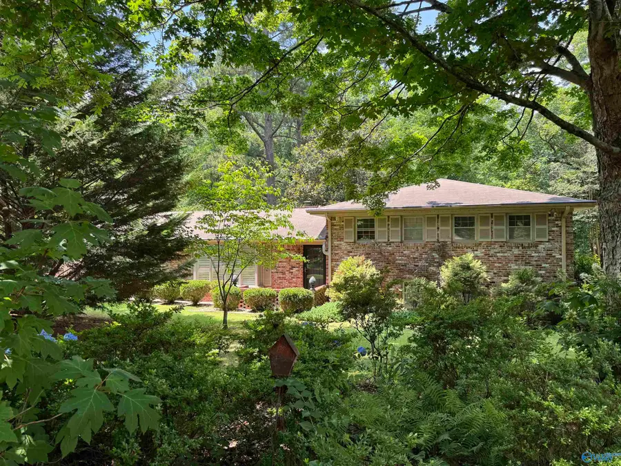 605 Country Club Drive, Gadsden, AL 35901 - #2