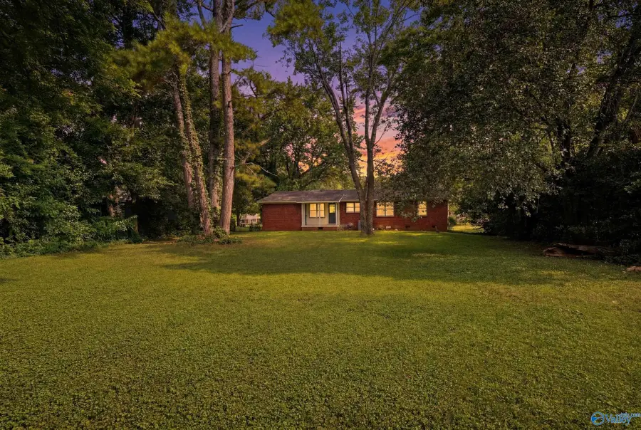2703 Pinetree Lane Nw, Huntsville, AL 35810 - #2