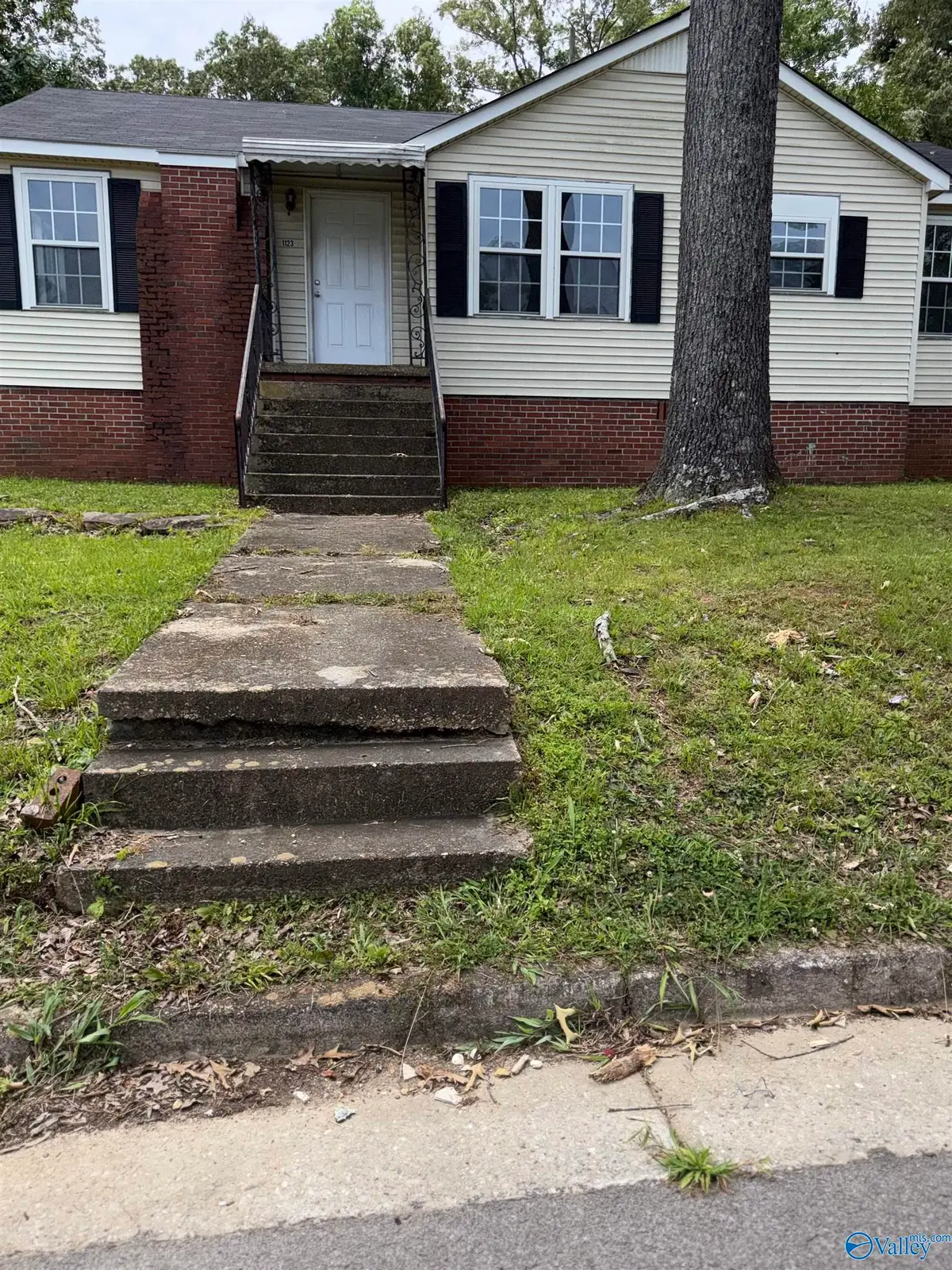 1123 Hillsboro Drive, Gadsden, AL 35903 - #1