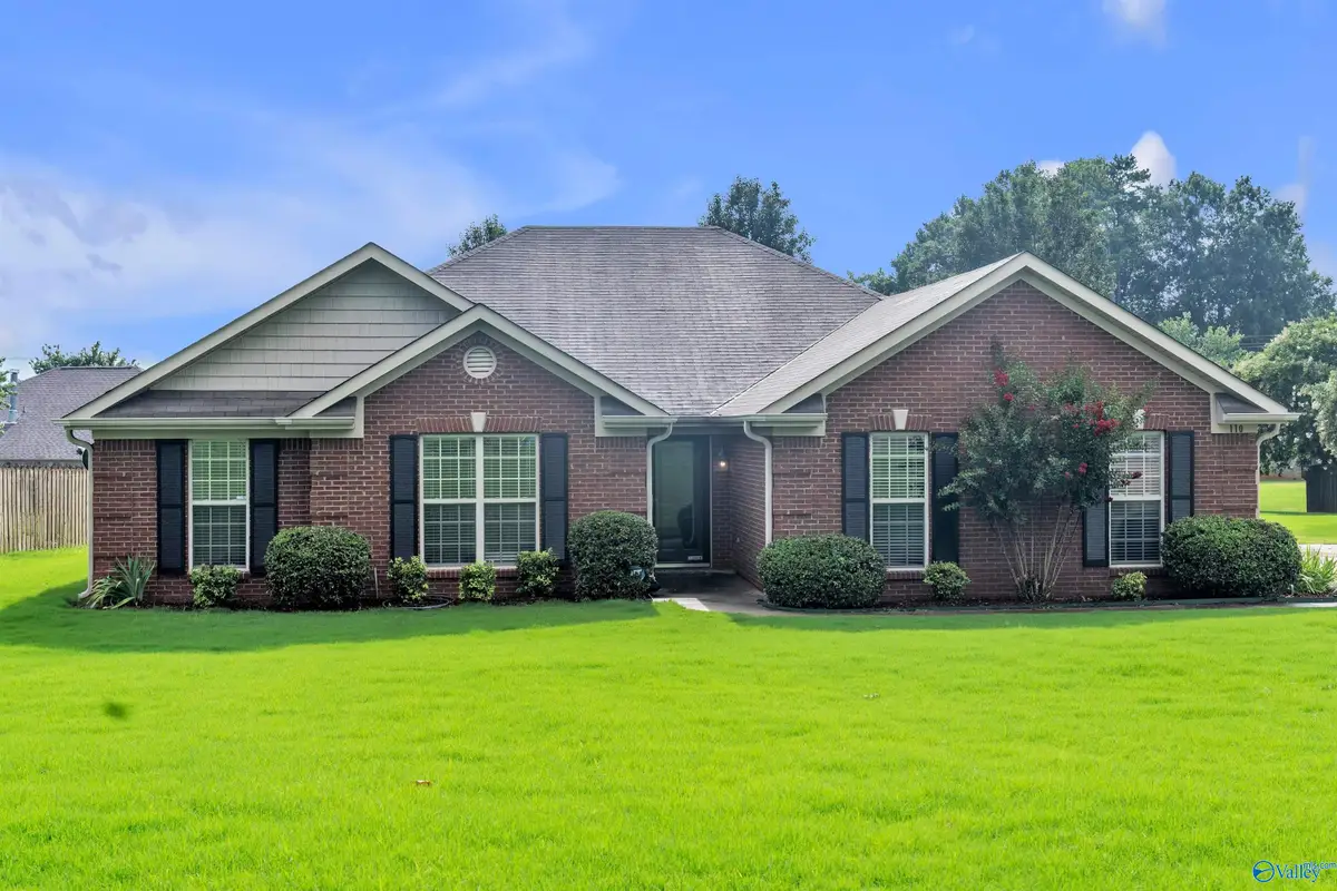 110 Cherry Glen, Huntsville, AL 35811 - #1