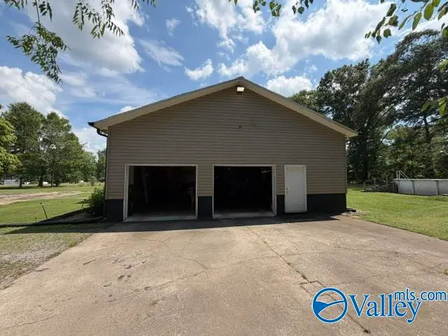 1105 Wood Avenue Se, Attalla, AL 35954 - #3