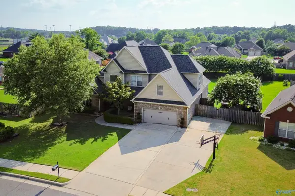 2311 Amberly Lane, Decatur, AL 35603