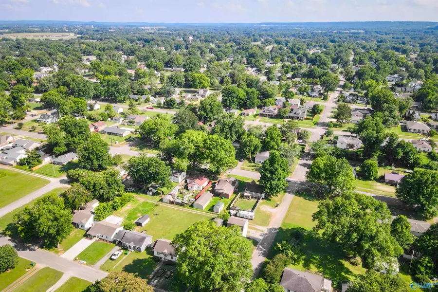 703 East 2nd Street, Tuscumbia, AL 35674 - #3