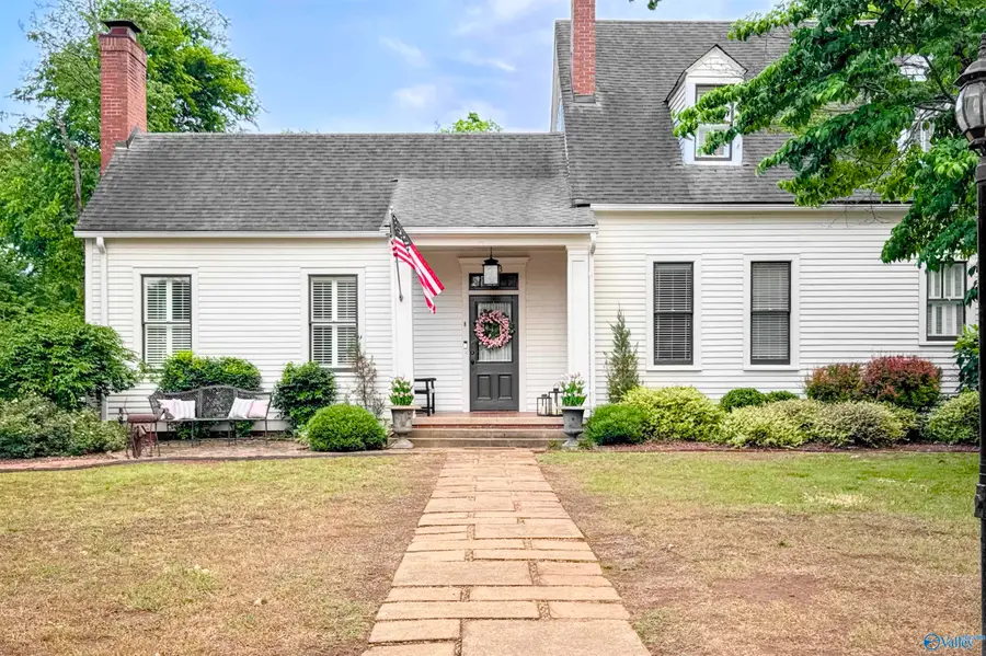 633 Sherman Street, Decatur, AL 35601 - #2