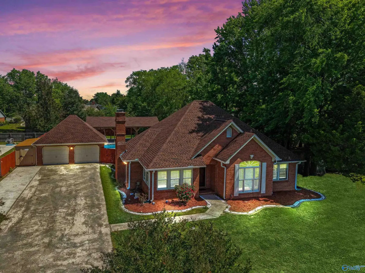 2304 Duncansby Drive, Decatur, AL 35603 - #1