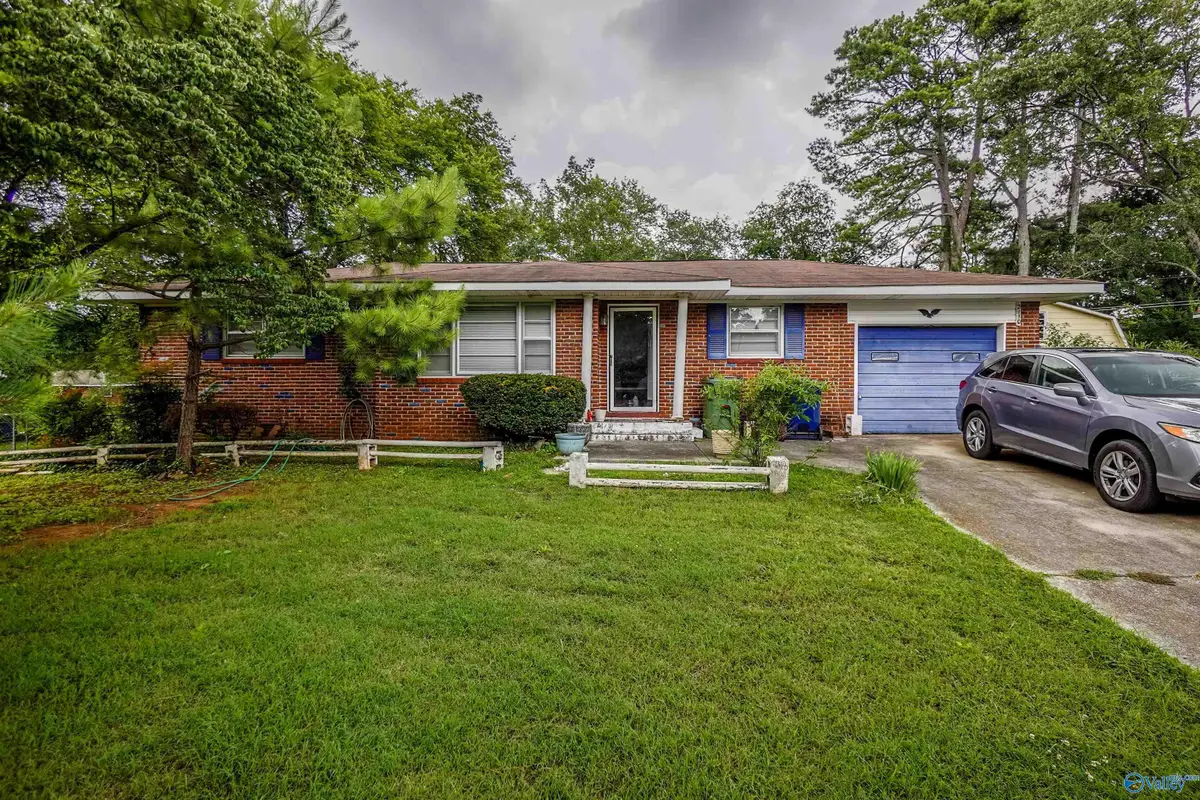 2110 Fulton Drive Nw, Huntsville, AL 35810 - #1