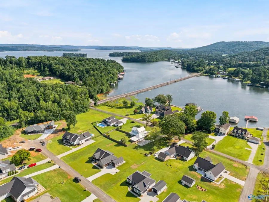 128 Carlton Road, Scottsboro, AL 35769 - #2