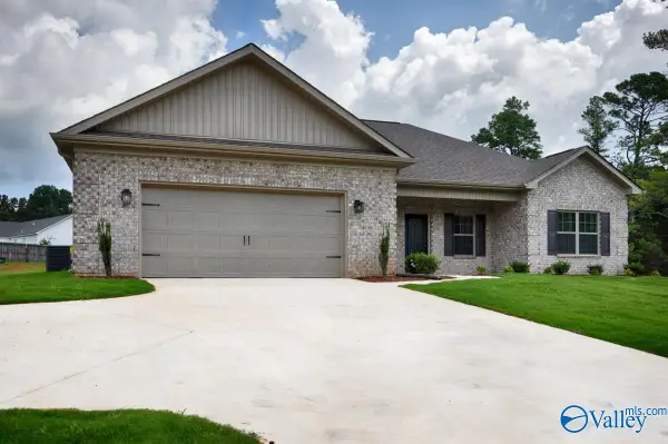 20077 Sandlin Road, Elkmont, AL 35620