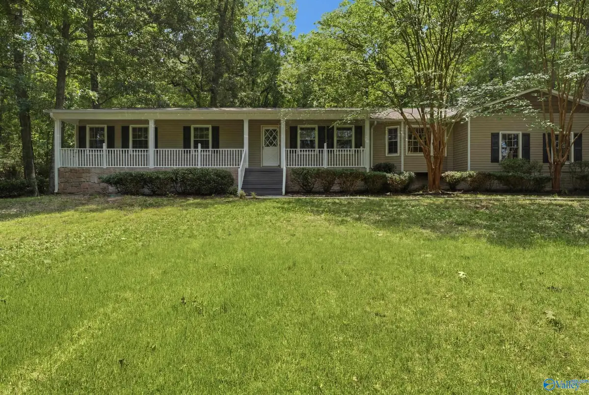 205 Eastwood Drive, Owens Cross Roads, AL 35763 - #1