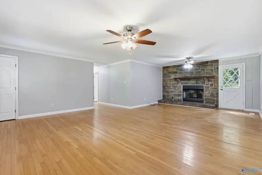 205 Eastwood Drive, Owens Cross Roads, AL 35763 - #2