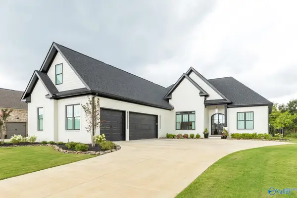 23173 Sawgrass Drive, Athens, AL 35613