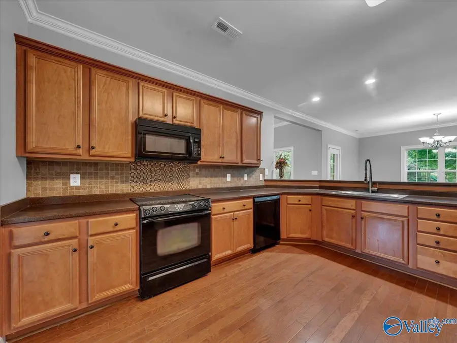 510 Bell Circle, Huntsville, AL 35811 - #3