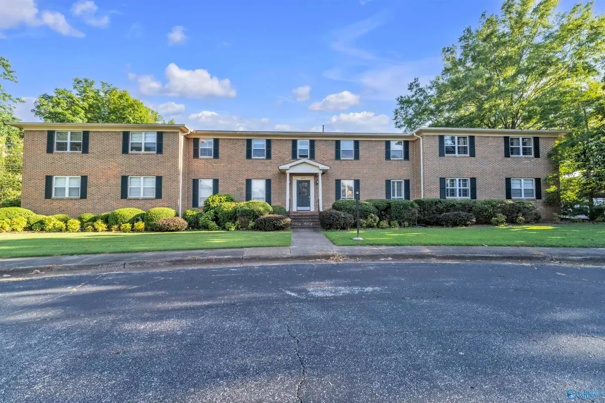 1203 Bailey Cove Circle Se #D, Huntsville, AL 35802 - #1